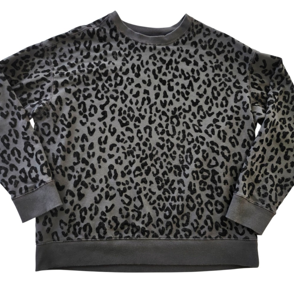 Eddie Bauer Women's Leopard animal Print Gray Black Pullover Sweatshirt Large